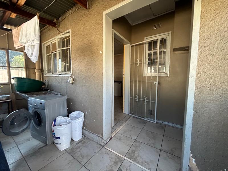 5 Bedroom Property for Sale in Vanderbijlpark CW 3 Gauteng