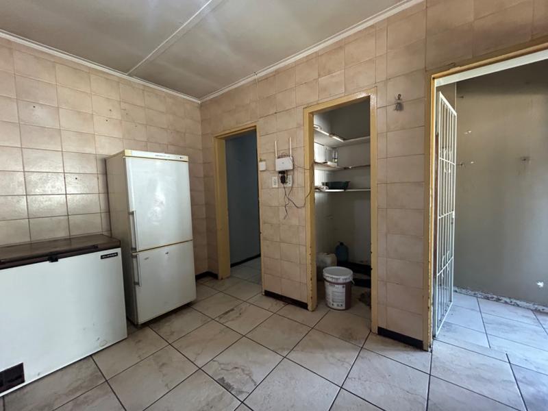 5 Bedroom Property for Sale in Vanderbijlpark CW 3 Gauteng
