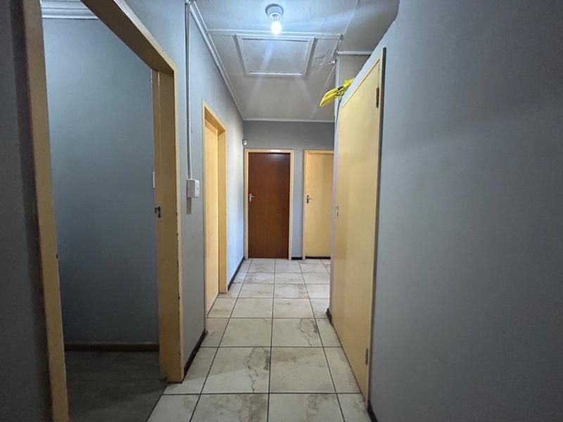 5 Bedroom Property for Sale in Vanderbijlpark CW 3 Gauteng