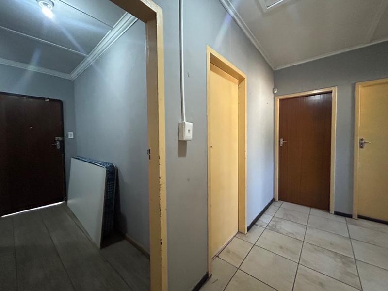 5 Bedroom Property for Sale in Vanderbijlpark CW 3 Gauteng