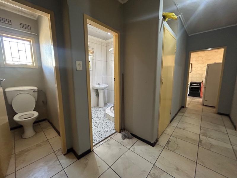5 Bedroom Property for Sale in Vanderbijlpark CW 3 Gauteng