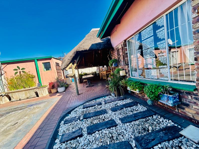 5 Bedroom Property for Sale in Vanderbijlpark CW 3 Gauteng