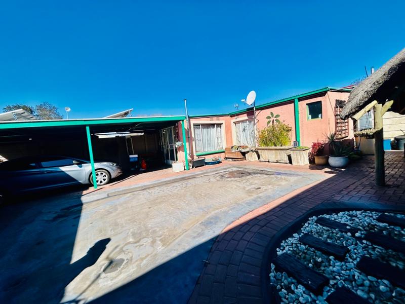 5 Bedroom Property for Sale in Vanderbijlpark CW 3 Gauteng