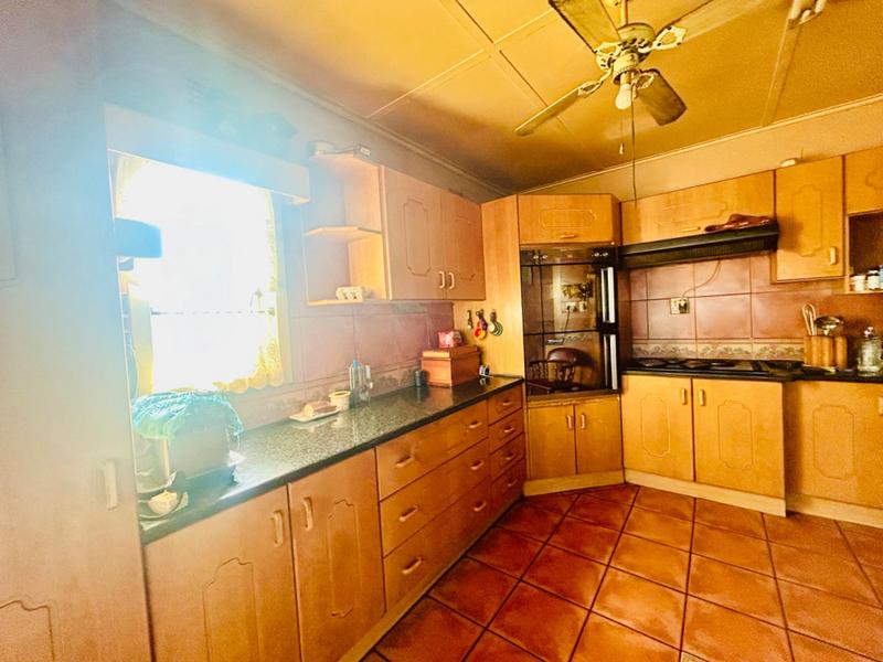 3 Bedroom Property for Sale in Vanderbijlpark CW 5 Gauteng