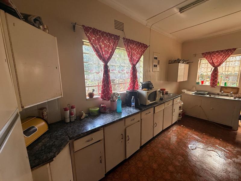 8 Bedroom Property for Sale in Vanderbijlpark CW 5 Gauteng