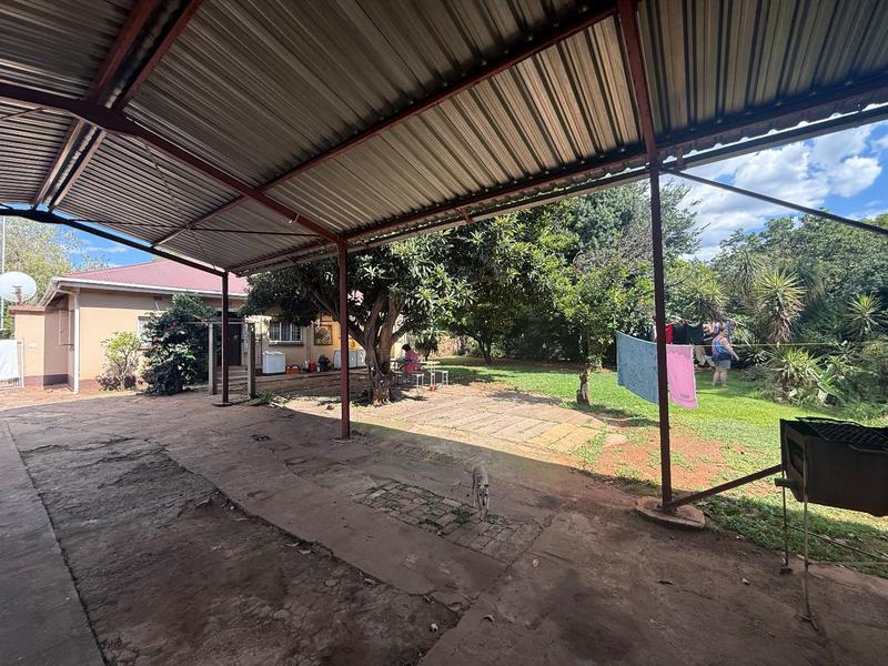 8 Bedroom Property for Sale in Vanderbijlpark CW 5 Gauteng