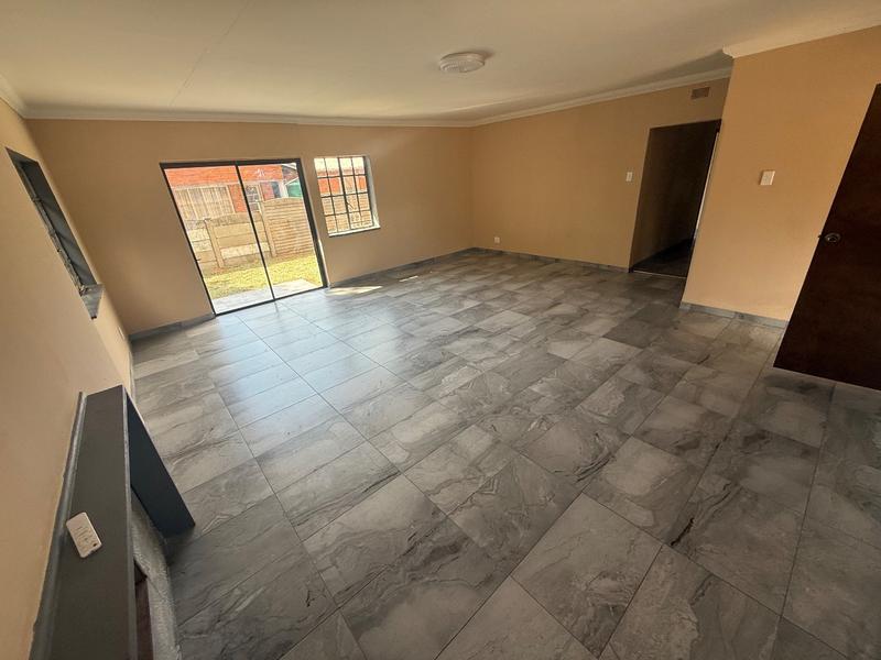 3 Bedroom Property for Sale in Vanderbijlpark CW 5 Gauteng