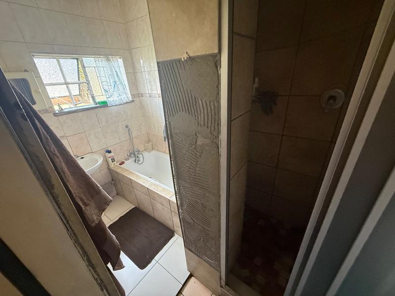 3 Bedroom Property for Sale in Vanderbijlpark Cw 6 Gauteng