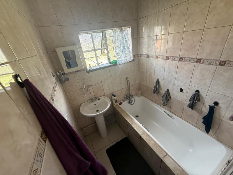 3 Bedroom Property for Sale in Vanderbijlpark Cw 6 Gauteng