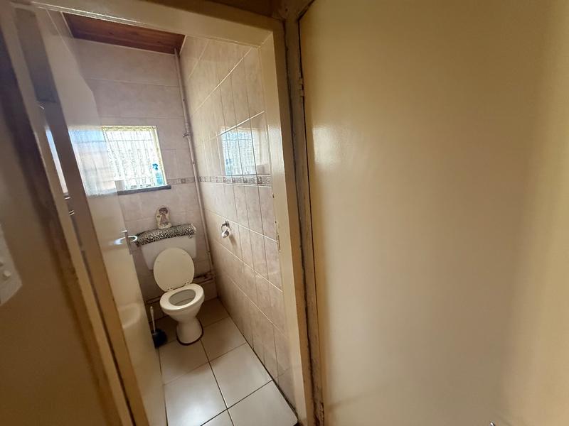 3 Bedroom Property for Sale in Vanderbijlpark Cw 6 Gauteng