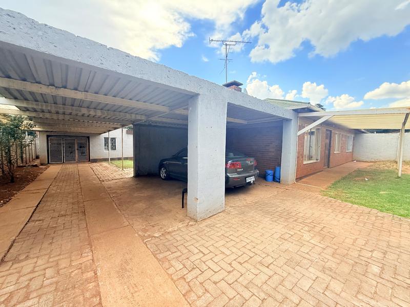 2 Bedroom Property for Sale in Vanderbijlpark Cw 6 Gauteng