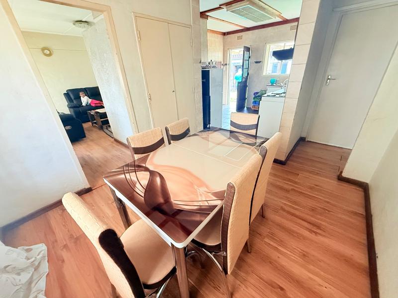 2 Bedroom Property for Sale in Vanderbijlpark Cw 6 Gauteng