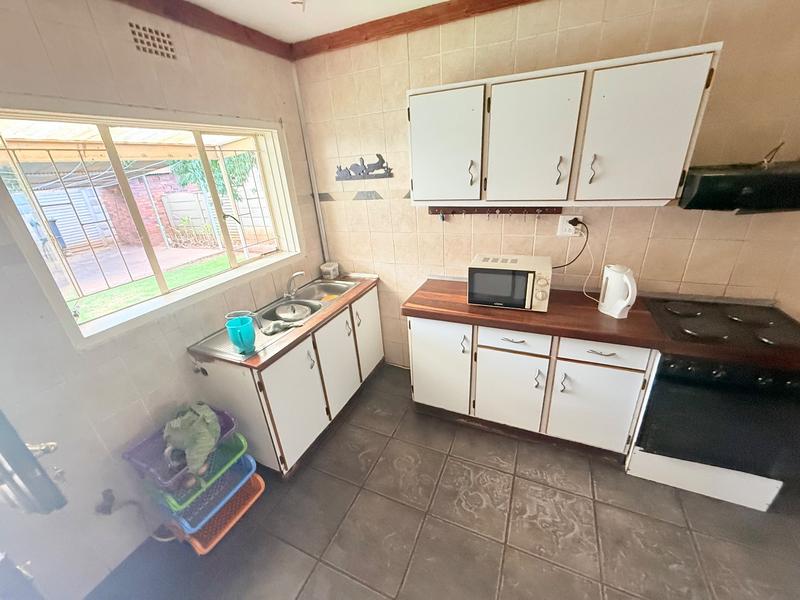 2 Bedroom Property for Sale in Vanderbijlpark Cw 6 Gauteng