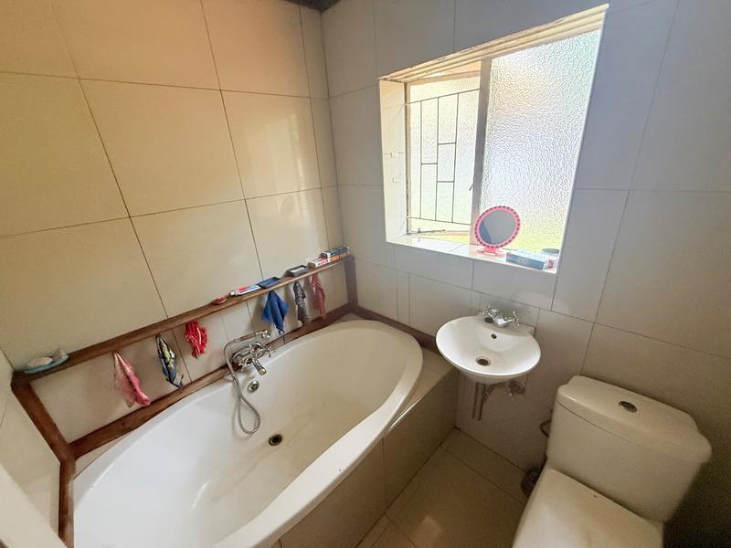 2 Bedroom Property for Sale in Vanderbijlpark Cw 6 Gauteng