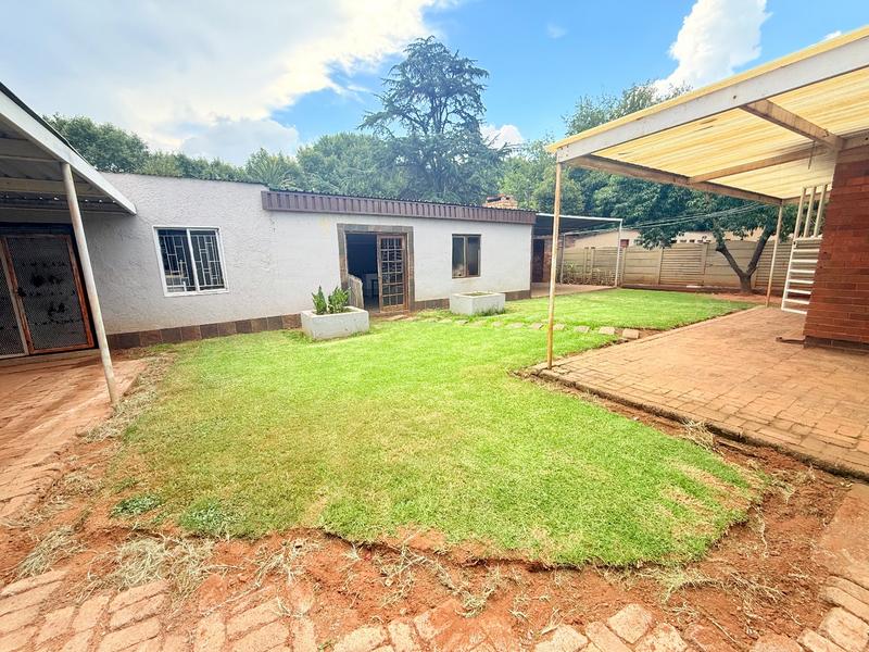 2 Bedroom Property for Sale in Vanderbijlpark Cw 6 Gauteng