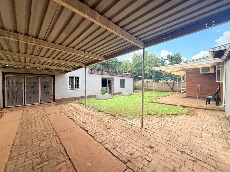 2 Bedroom Property for Sale in Vanderbijlpark Cw 6 Gauteng