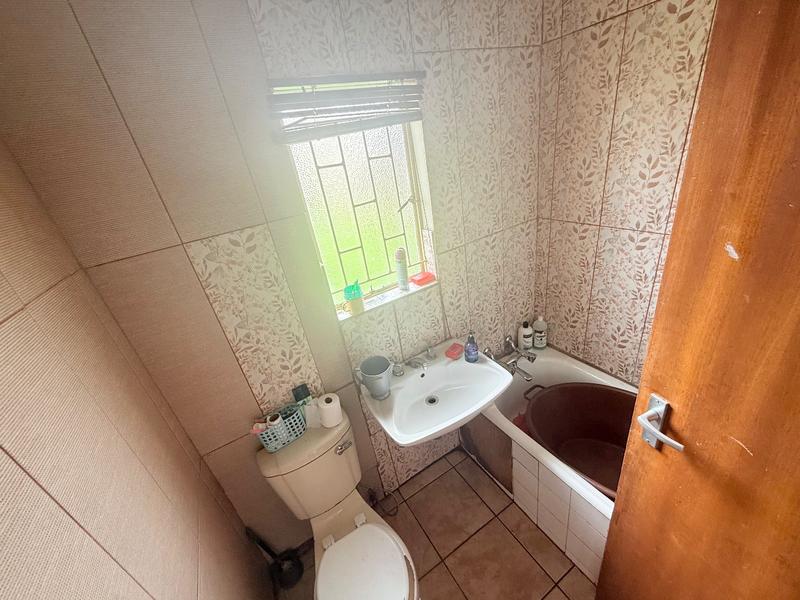 2 Bedroom Property for Sale in Vanderbijlpark Cw 6 Gauteng