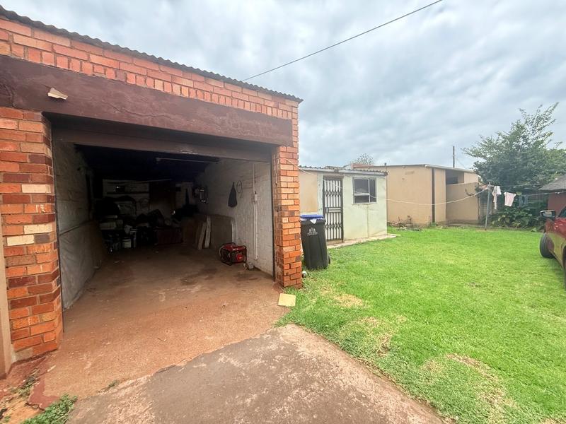 2 Bedroom Property for Sale in Vanderbijlpark Cw 6 Gauteng