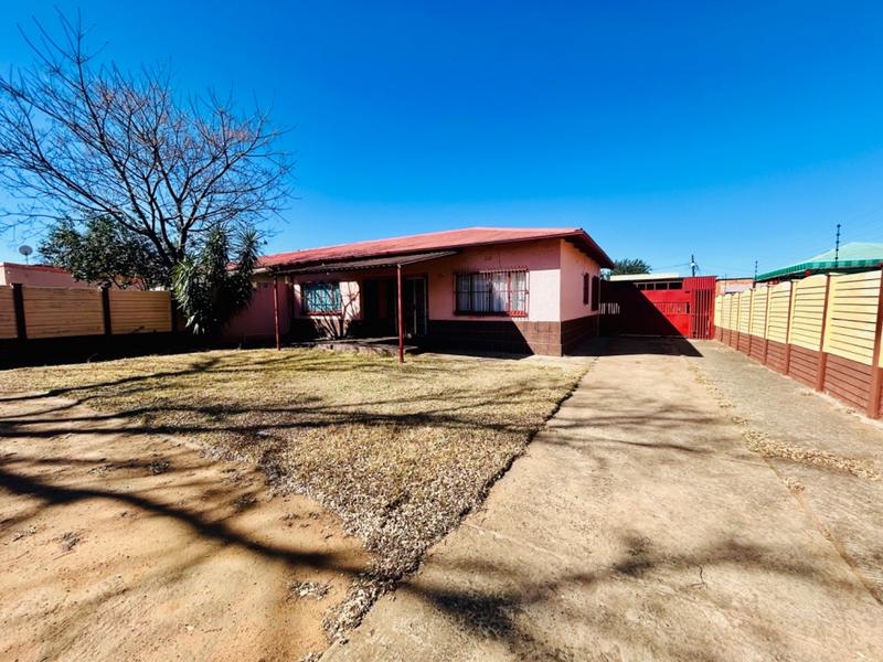 2 Bedroom Property for Sale in Vanderbijlpark Cw 6 Gauteng
