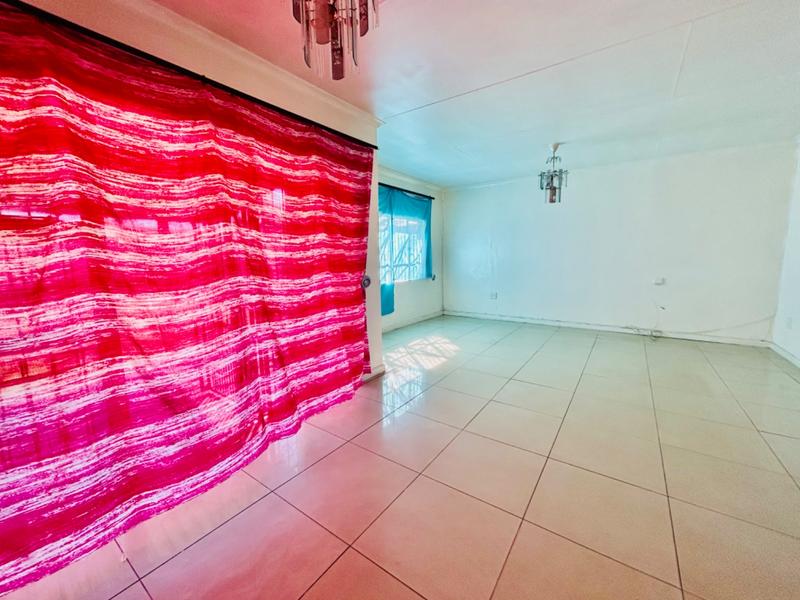 2 Bedroom Property for Sale in Vanderbijlpark Cw 6 Gauteng