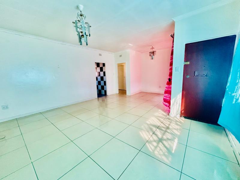 2 Bedroom Property for Sale in Vanderbijlpark Cw 6 Gauteng