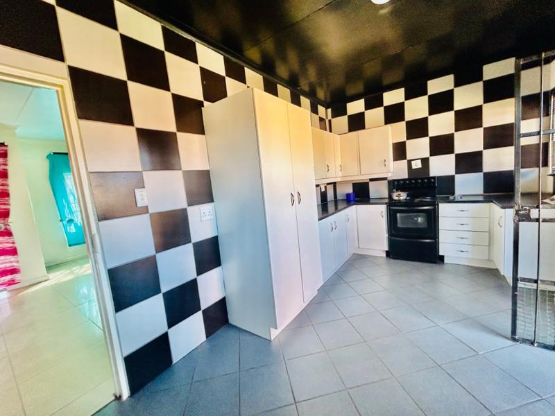 2 Bedroom Property for Sale in Vanderbijlpark Cw 6 Gauteng