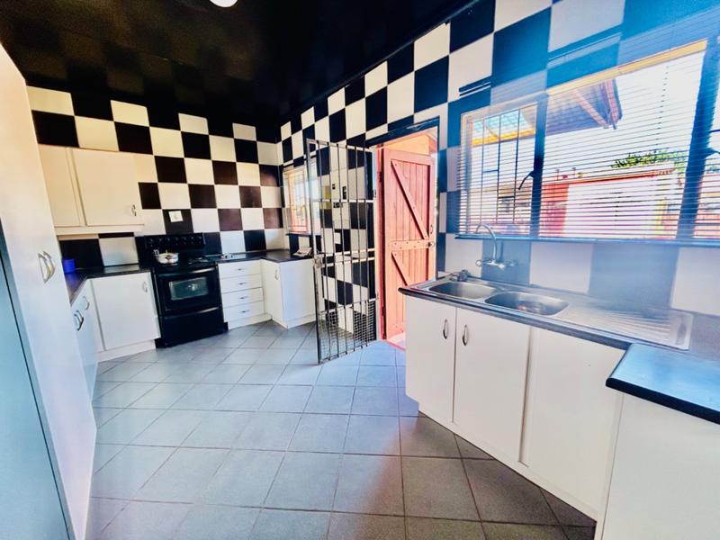 2 Bedroom Property for Sale in Vanderbijlpark Cw 6 Gauteng