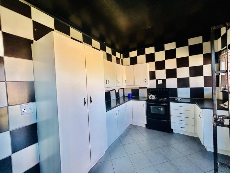 2 Bedroom Property for Sale in Vanderbijlpark Cw 6 Gauteng