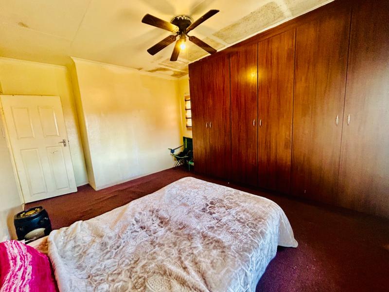 2 Bedroom Property for Sale in Vanderbijlpark Cw 6 Gauteng