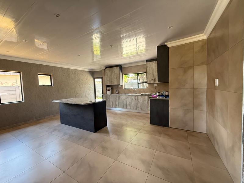 3 Bedroom Property for Sale in Vanderbijlpark Cw 6 Gauteng