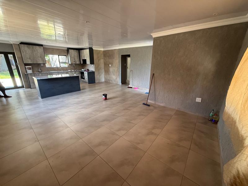 3 Bedroom Property for Sale in Vanderbijlpark Cw 6 Gauteng