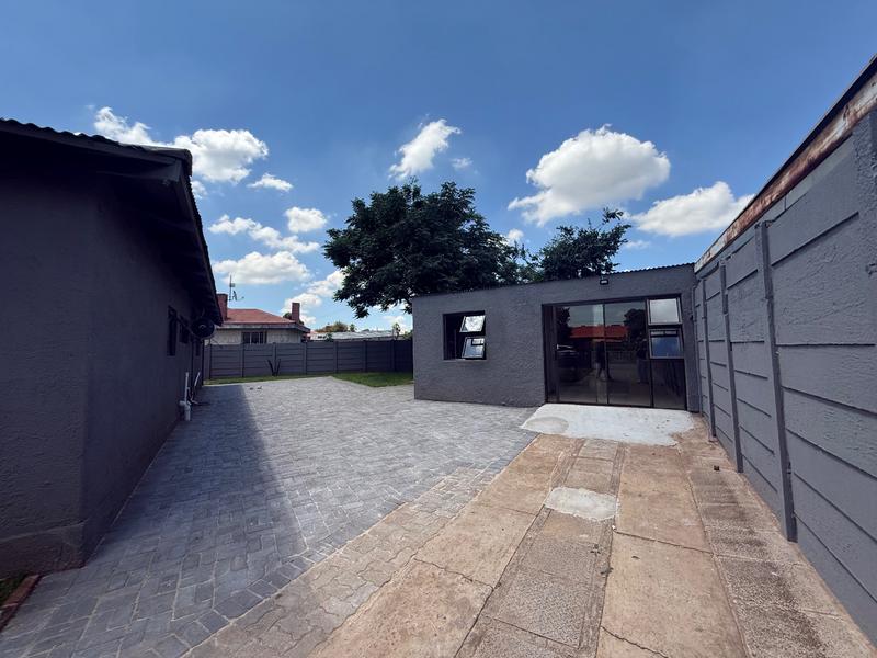 3 Bedroom Property for Sale in Vanderbijlpark Cw 6 Gauteng