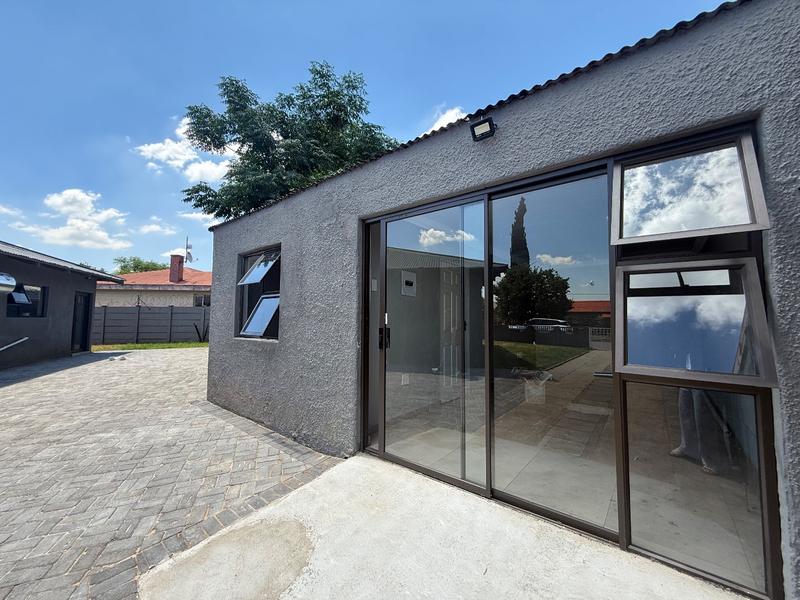 3 Bedroom Property for Sale in Vanderbijlpark Cw 6 Gauteng