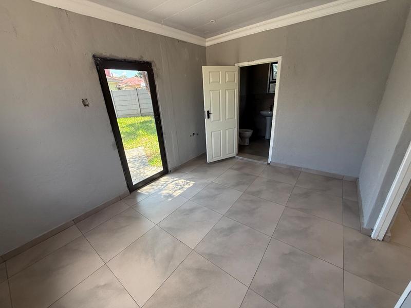 3 Bedroom Property for Sale in Vanderbijlpark Cw 6 Gauteng