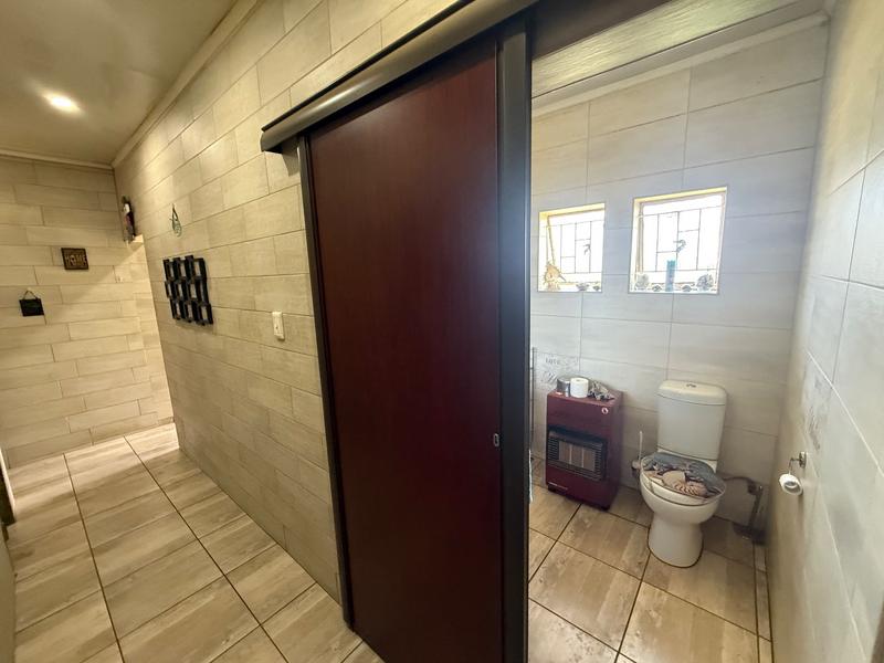 3 Bedroom Property for Sale in Vanderbijlpark Cw 6 Gauteng