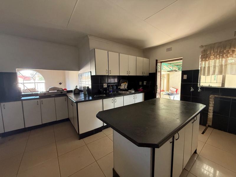 4 Bedroom Property for Sale in Vanderbijlpark SE 3 Gauteng
