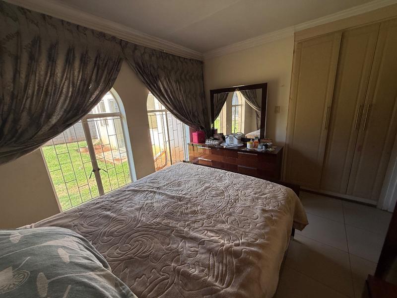 4 Bedroom Property for Sale in Vanderbijlpark SE 3 Gauteng