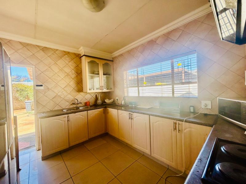 3 Bedroom Property for Sale in Vanderbijlpark SE 6 Gauteng