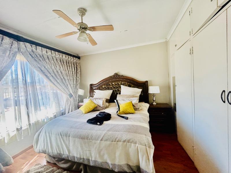 3 Bedroom Property for Sale in Vanderbijlpark SE 6 Gauteng