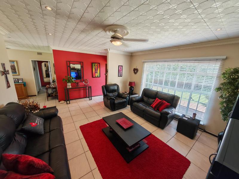 3 Bedroom Property for Sale in Vanderbijlpark SE 6 Gauteng