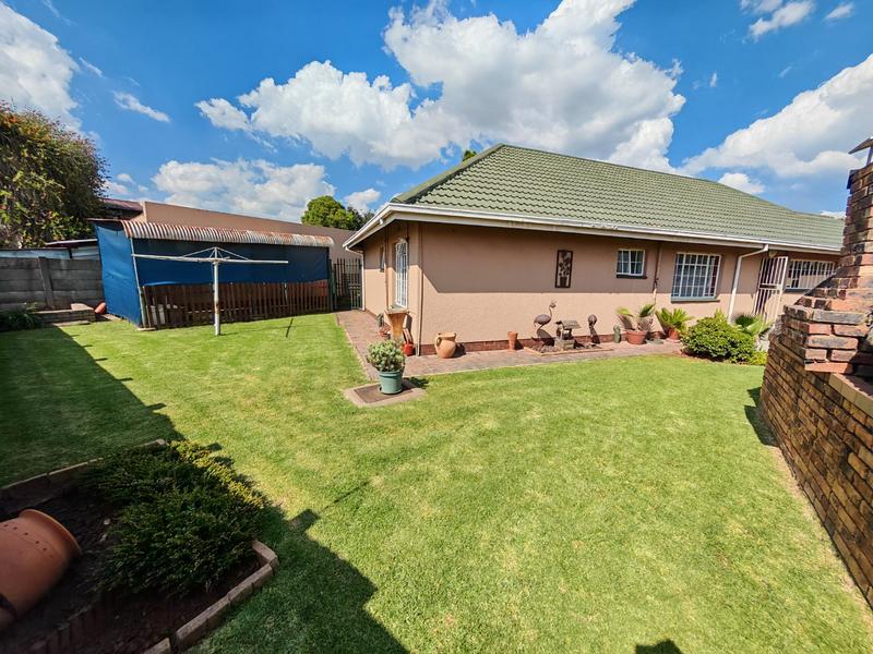 3 Bedroom Property for Sale in Vanderbijlpark SE 6 Gauteng