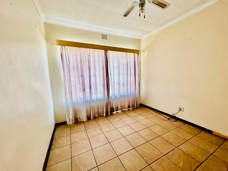 3 Bedroom Property for Sale in Vanderbijlpark SE 6 Gauteng