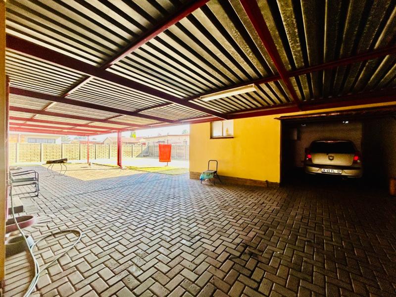 3 Bedroom Property for Sale in Vanderbijlpark SE 6 Gauteng