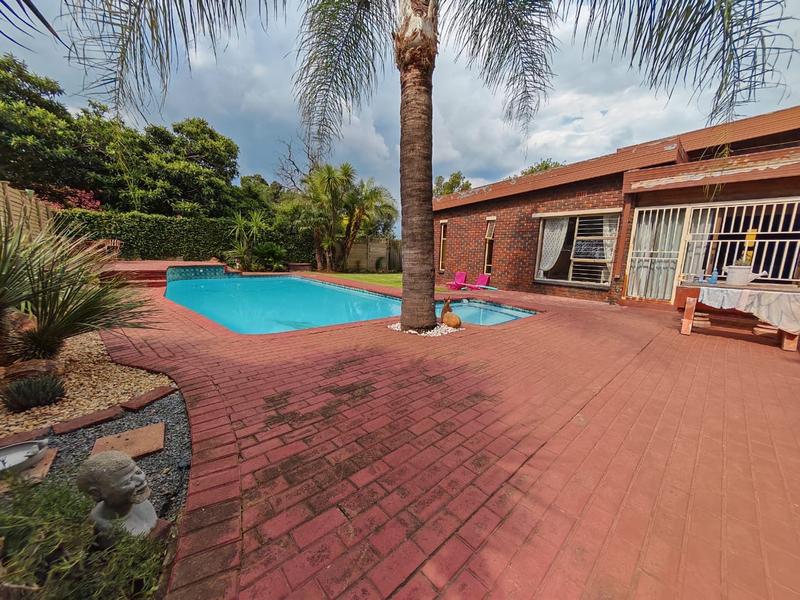 3 Bedroom Property for Sale in Vanderbijlpark SE 7 Gauteng