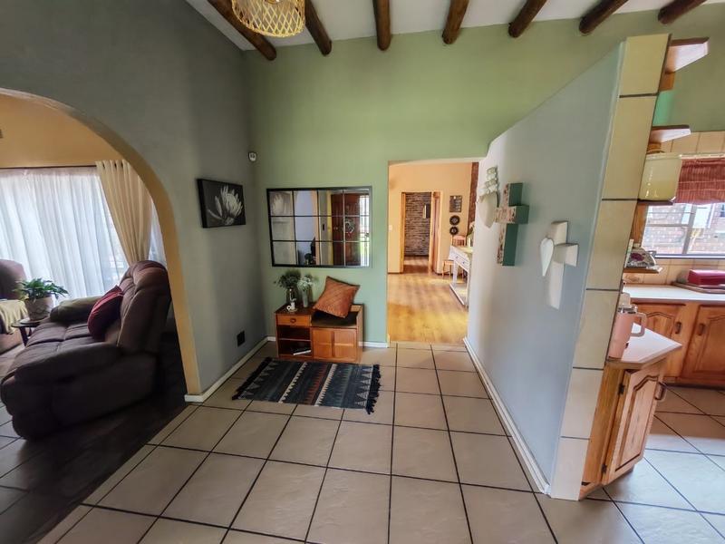3 Bedroom Property for Sale in Vanderbijlpark SE 7 Gauteng