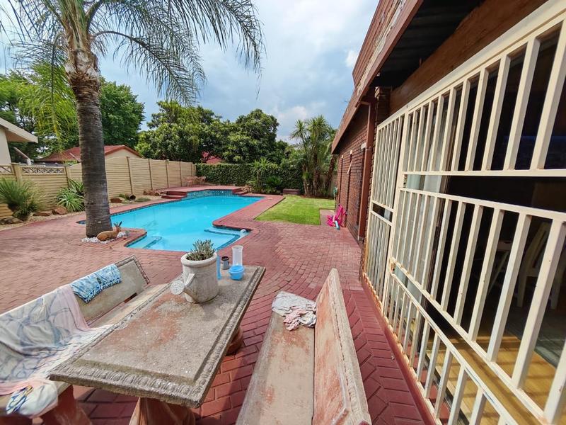 3 Bedroom Property for Sale in Vanderbijlpark SE 7 Gauteng