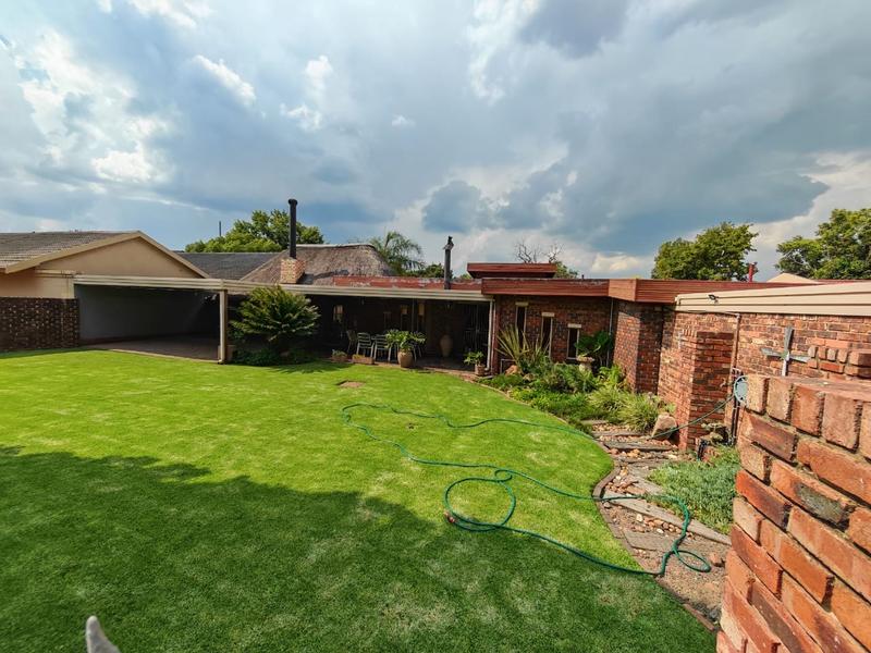 3 Bedroom Property for Sale in Vanderbijlpark SE 7 Gauteng