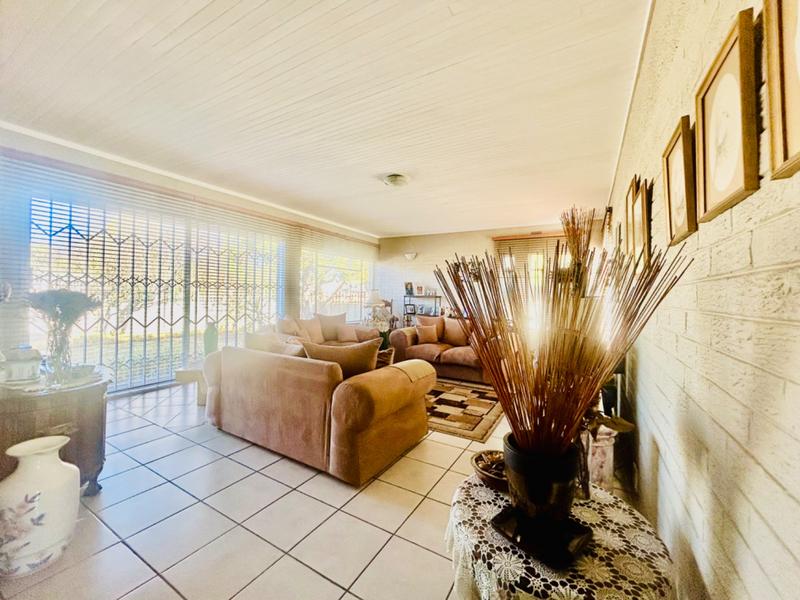 4 Bedroom Property for Sale in Vanderbijlpark SW 1 Gauteng