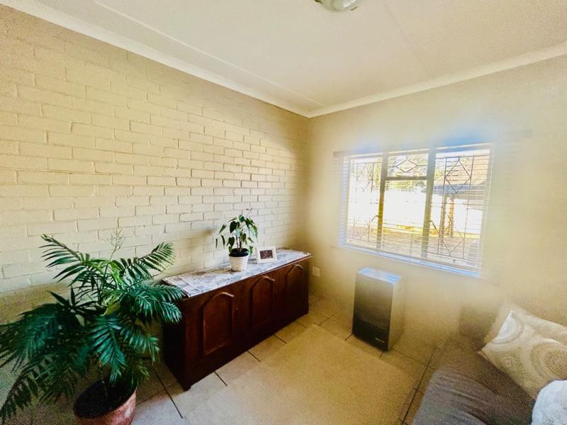 4 Bedroom Property for Sale in Vanderbijlpark SW 1 Gauteng