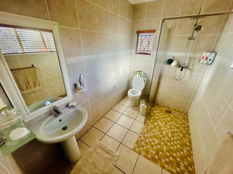 4 Bedroom Property for Sale in Vanderbijlpark SW 1 Gauteng